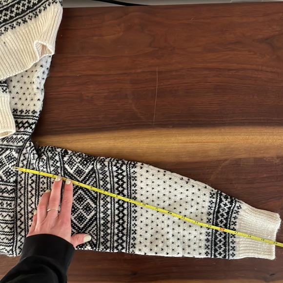 Norwegian wool sweater from Norway size small - Picture 8 of 9